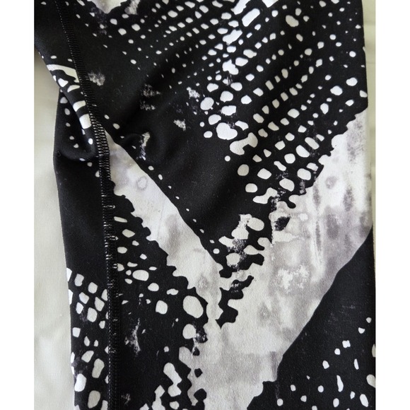Lululemon Static‎ Mist White Black Wunder Under Crop III Leggings Size - Picture 5 of 7